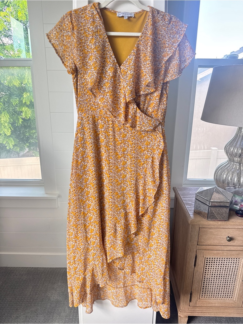 Piper & Scoot Floral Wrap Midi Dress Mustard Ruffle Short Sleeve Size Small